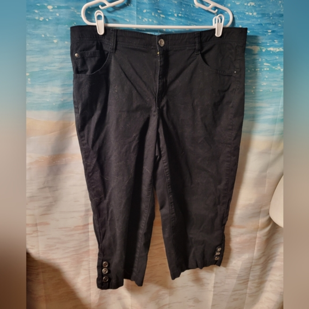 Just My Size Black Capris Size 20W‎